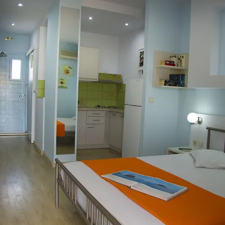 Niko Studios Apartment