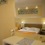 尼科一室公寓酒店 *